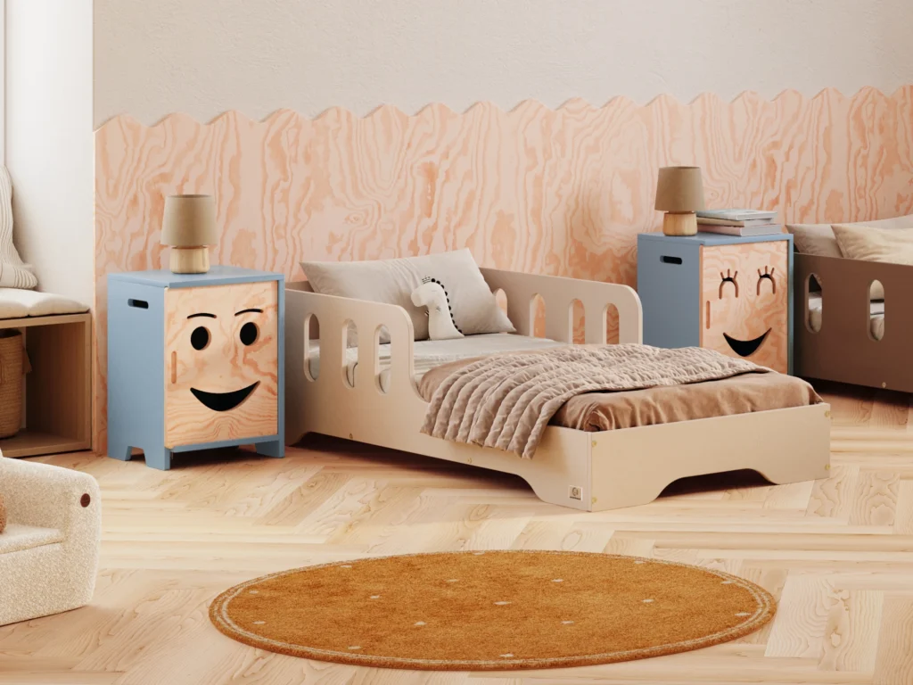 Armoires en bois avec des visages souriants en bleu et lit pour enfants en couleur cachemire