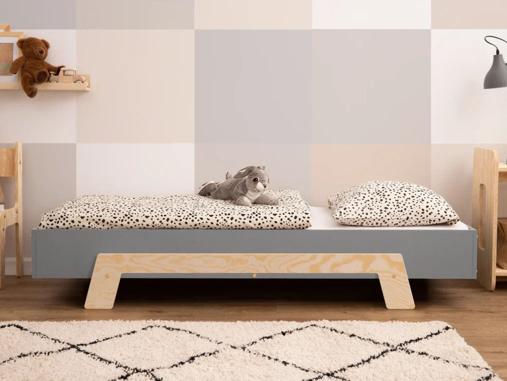 Lit pour enfant en bois fabriqué en contreplaqué de pin sans barrières couleur gris