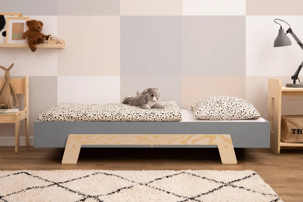 Lit pour enfant en bois fabriqué en contreplaqué de pin sans barrières couleur gris