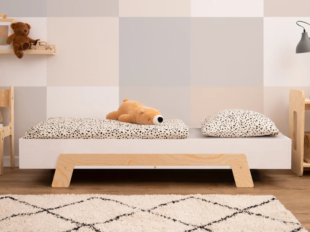 Lit pour enfant en bois fabriqué en contreplaqué de pin sans barrières couleur blanc