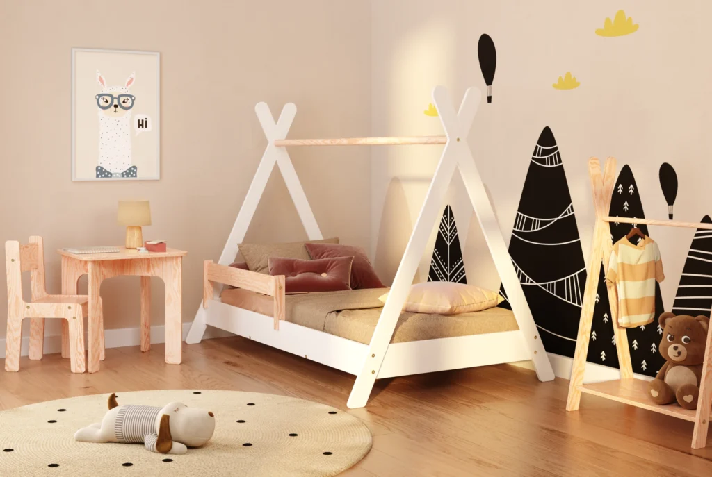 Lit pour enfant en bois de style tipi fabriqué en contreplaqué de pin de couleur blanche avec une barrière latérale