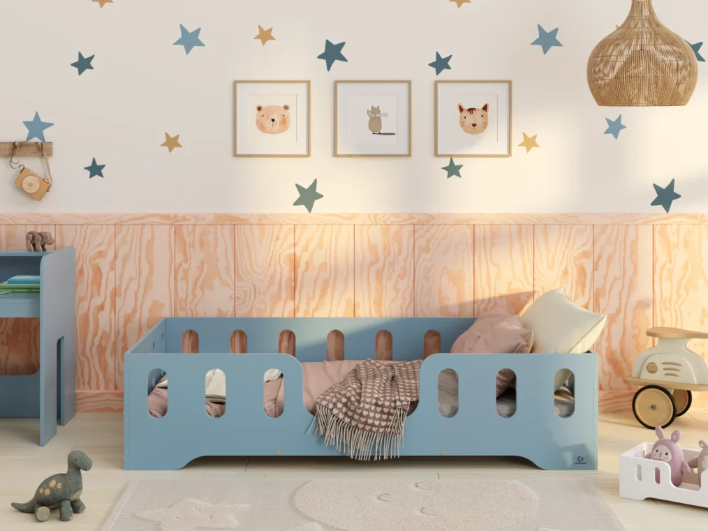 Lit en bois fabriqué en contreplaqué de pin de couleur bleue avec une entrée centrale