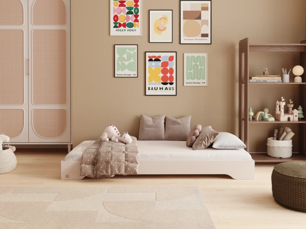 Lit enfant en bois sans barrières fabriqué en contreplaqué de pin couleur blanc