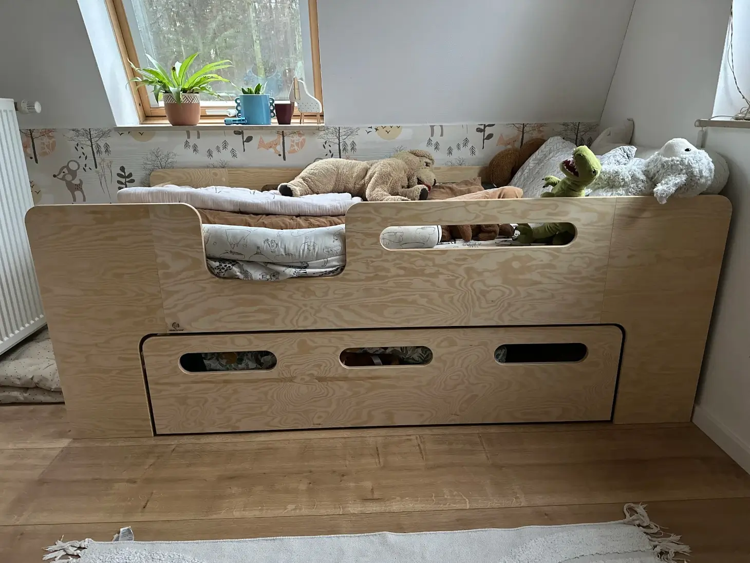 Lit enfant en bois avec tiroir et sommier PIPI Montessori