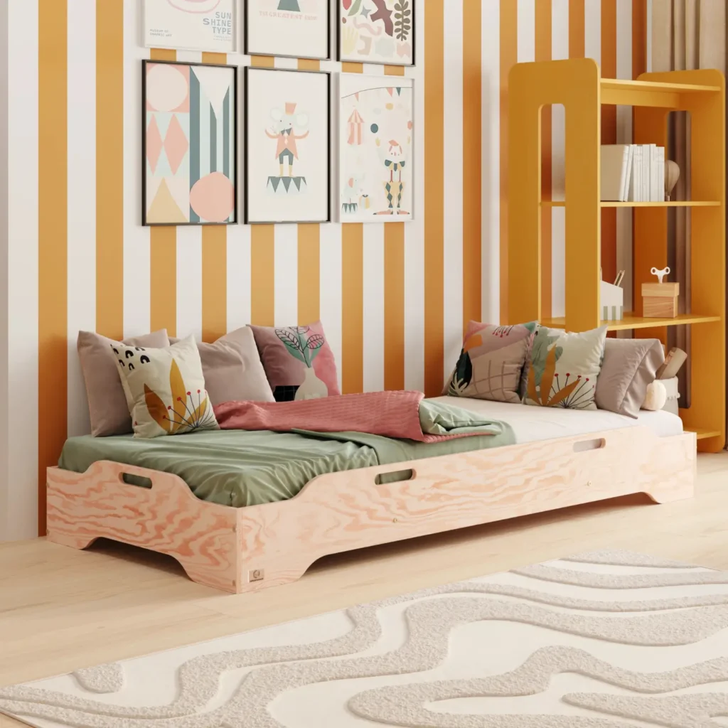 Lit simple bas en bois pour enfant avec sommier TILA 8 Montessori