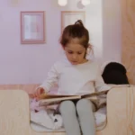 Le mal de dos chez l'enfant comment choisir le bon lit et le b