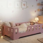 Un lit d'enfant sûr la clé pour des nuits paisibles et pour éviter les chutes