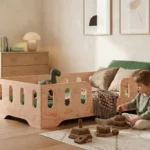 Changement de lit bébé : quand passer au lit sans barreaux et comment réussir la transition
